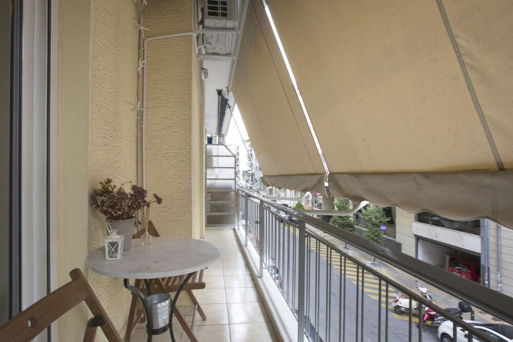 Keramikos Cozy Apartment Athén Kültér fotó